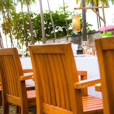 ヴィラ タラネナ バイ ザ ビーチ Tha Lane Bay エクステリア 写真